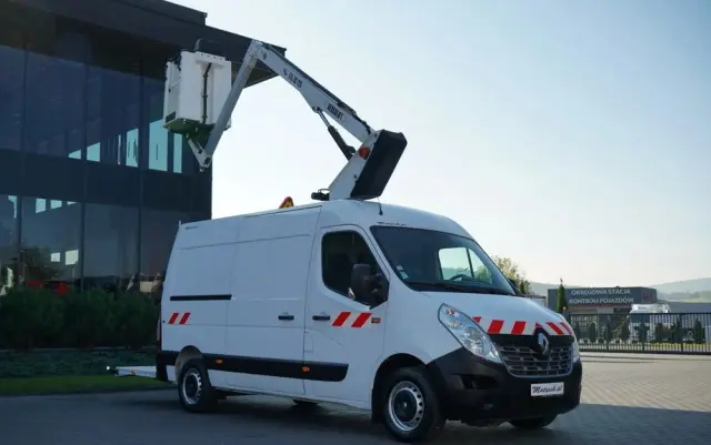 RENAULT MASTER / PODNOŚNIK KOSZOWY - 10.5 m / BLASZAK + WZWYŻKA / 