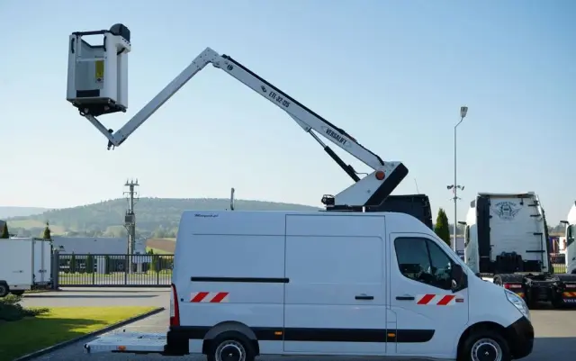 RENAULT MASTER / PODNOŚNIK KOSZOWY - 10.5 m / BLASZAK + WZWYŻKA / 