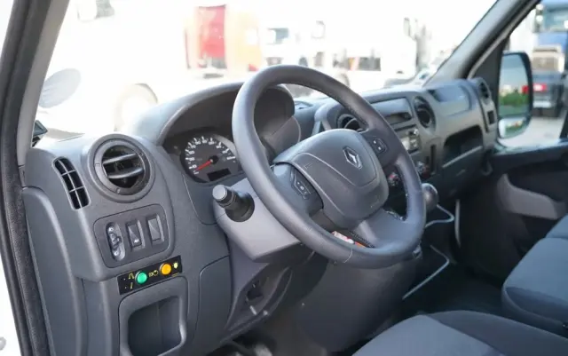 RENAULT MASTER / PODNOŚNIK KOSZOWY - 10.5 m / BLASZAK + WZWYŻKA / 