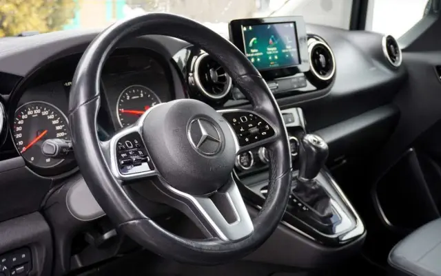 MERCEDES-BENZ Klasa T 