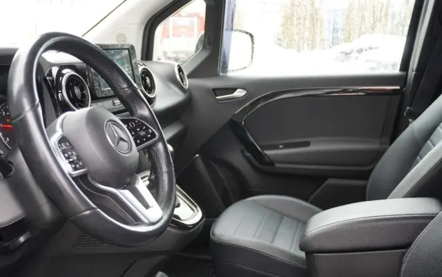 MERCEDES-BENZ Klasa T 