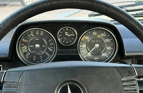MERCEDES-BENZ W115 