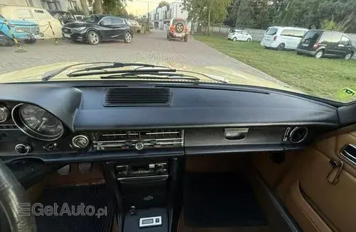 MERCEDES-BENZ W115 