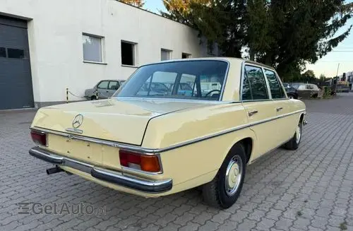 MERCEDES-BENZ W115 