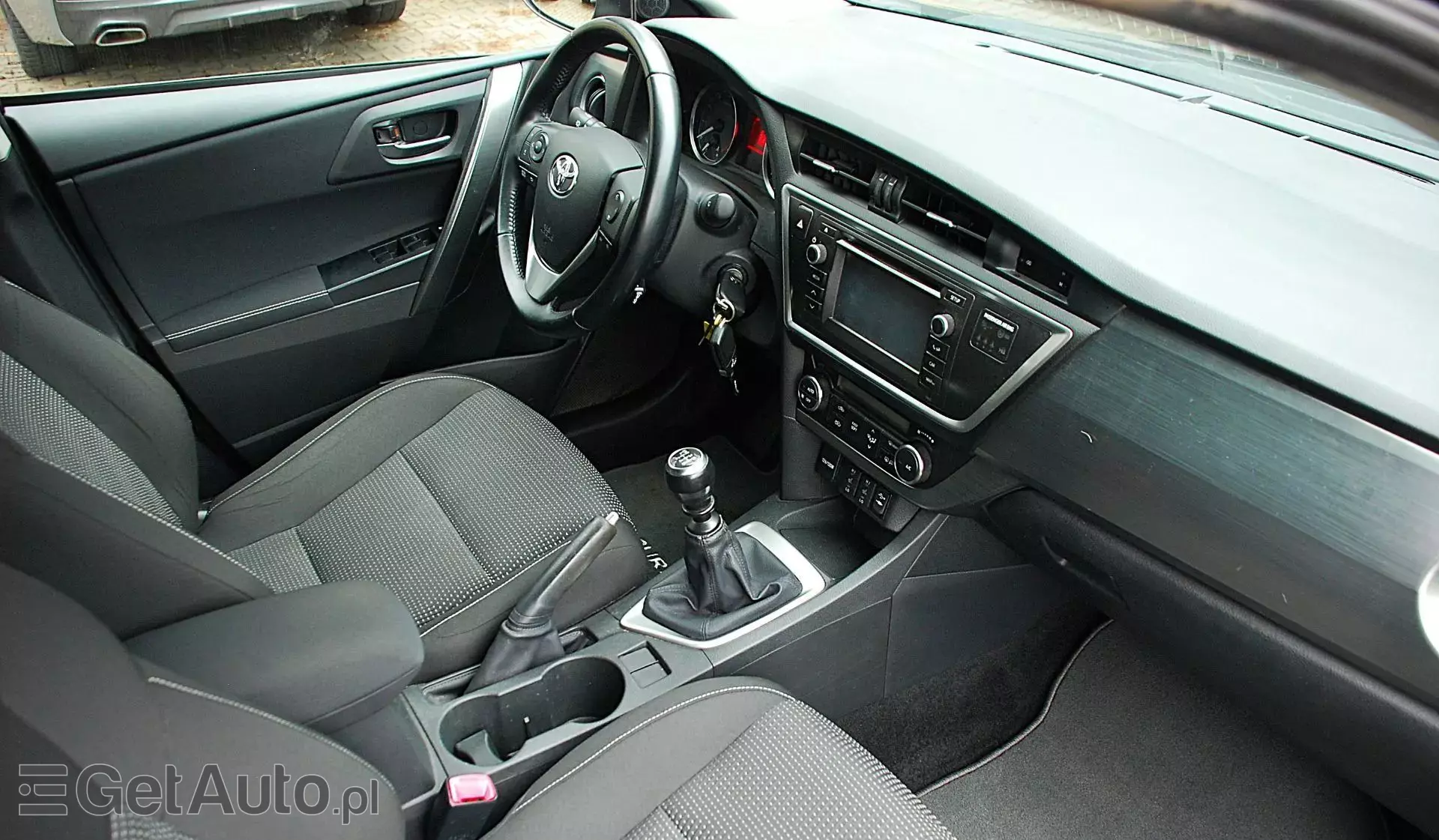 TOYOTA Auris 1.33 Dual VVT-i (99 KM)