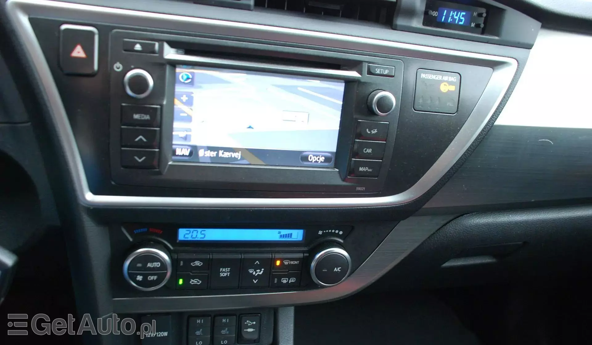 TOYOTA Auris 1.33 Dual VVT-i (99 KM)