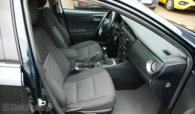 TOYOTA Auris 1.33 Dual VVT-i (99 KM)