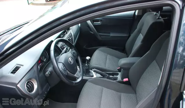 TOYOTA Auris 1.33 Dual VVT-i (99 KM)