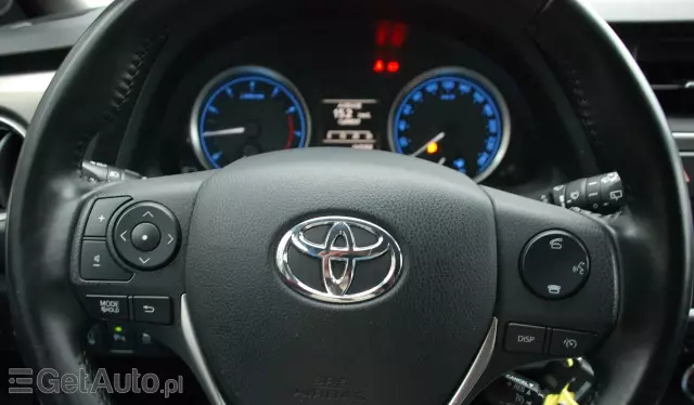 TOYOTA Auris 1.33 Dual VVT-i (99 KM)