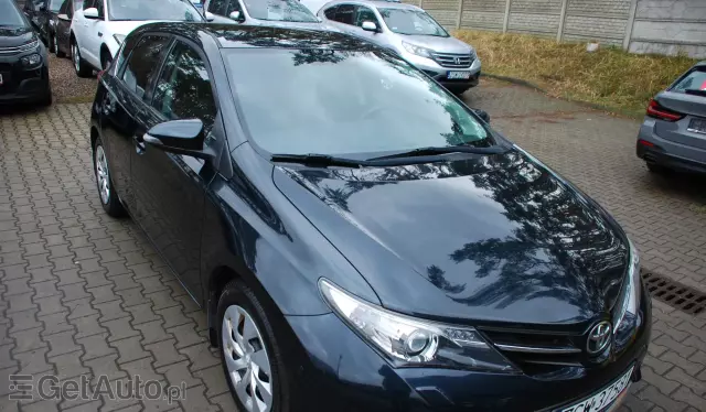 TOYOTA Auris 1.33 Dual VVT-i (99 KM)