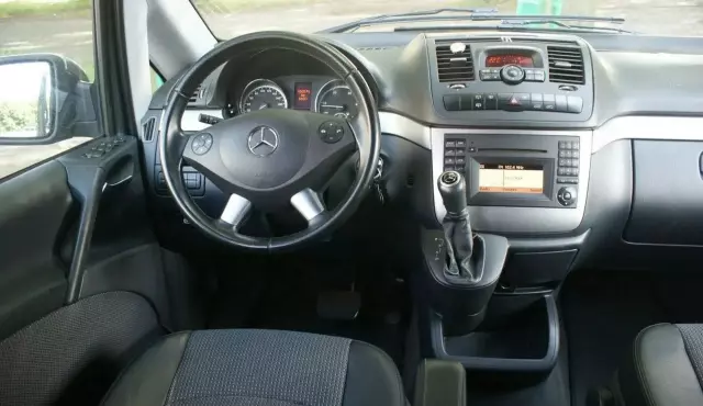 MERCEDES-BENZ Viano 