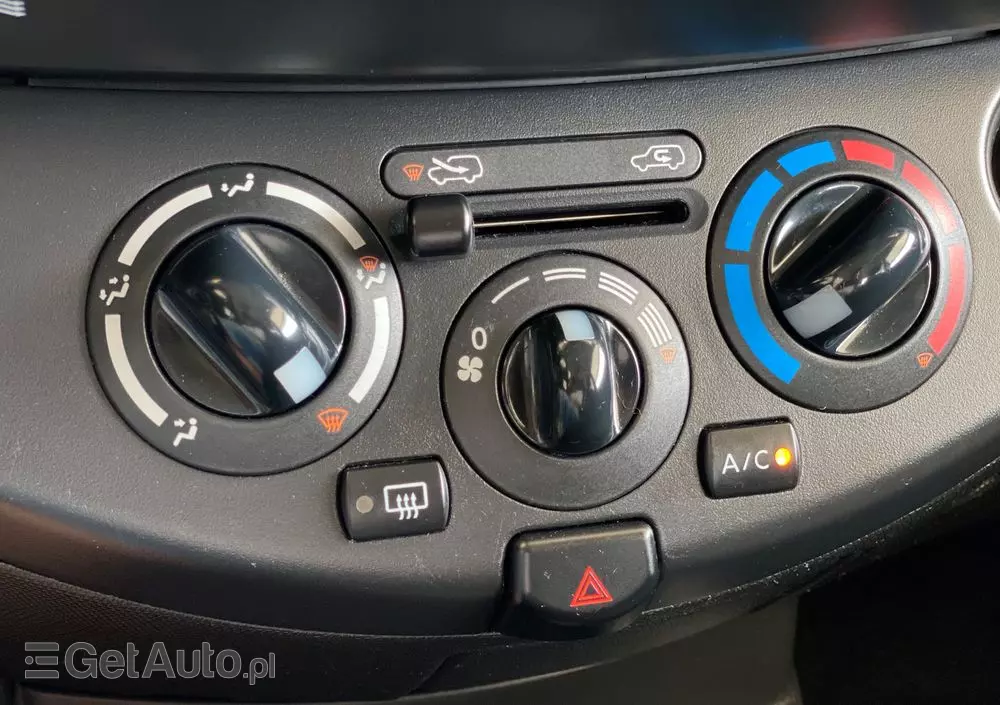 NISSAN Micra 1.2 Visia AC/CD