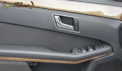 MERCEDES-BENZ Klasa E 