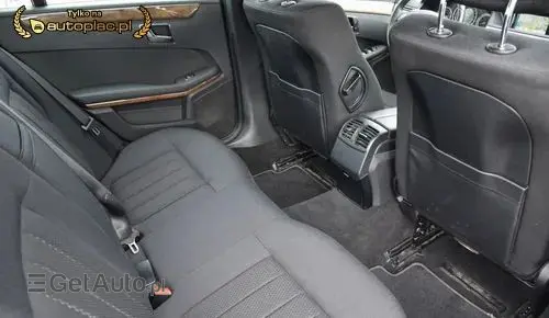 MERCEDES-BENZ Klasa E 