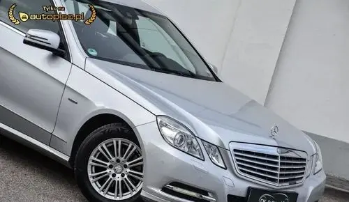 MERCEDES-BENZ Klasa E 