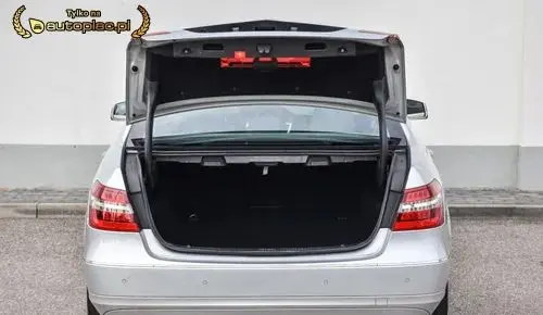 MERCEDES-BENZ Klasa E 