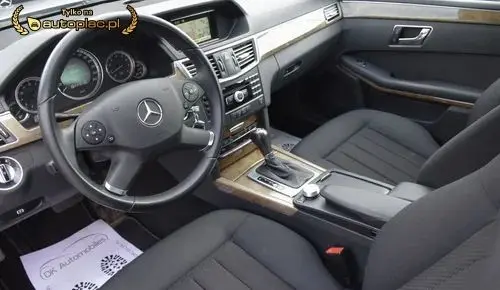 MERCEDES-BENZ Klasa E 