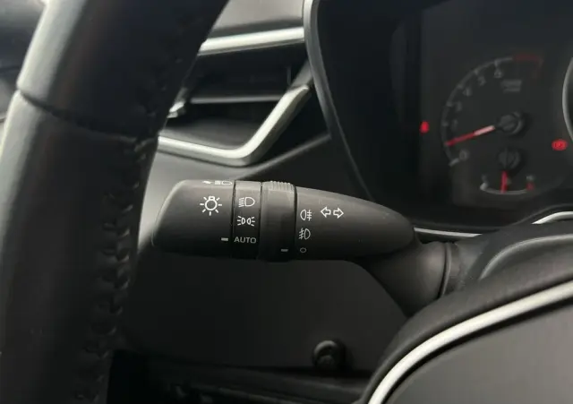 TOYOTA Corolla 1.5 Comfort MS