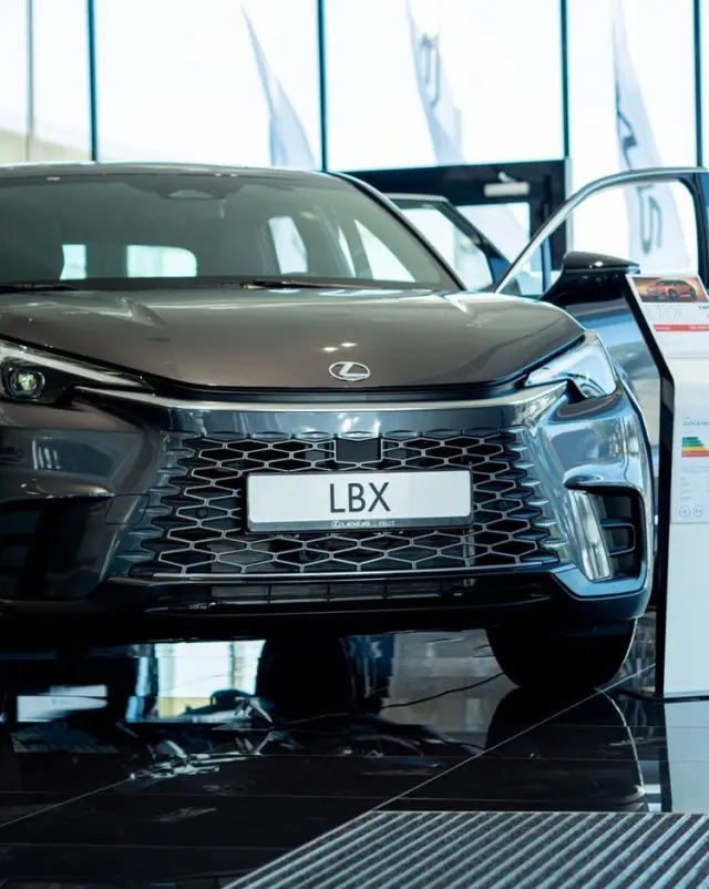 LEXUS LBX 