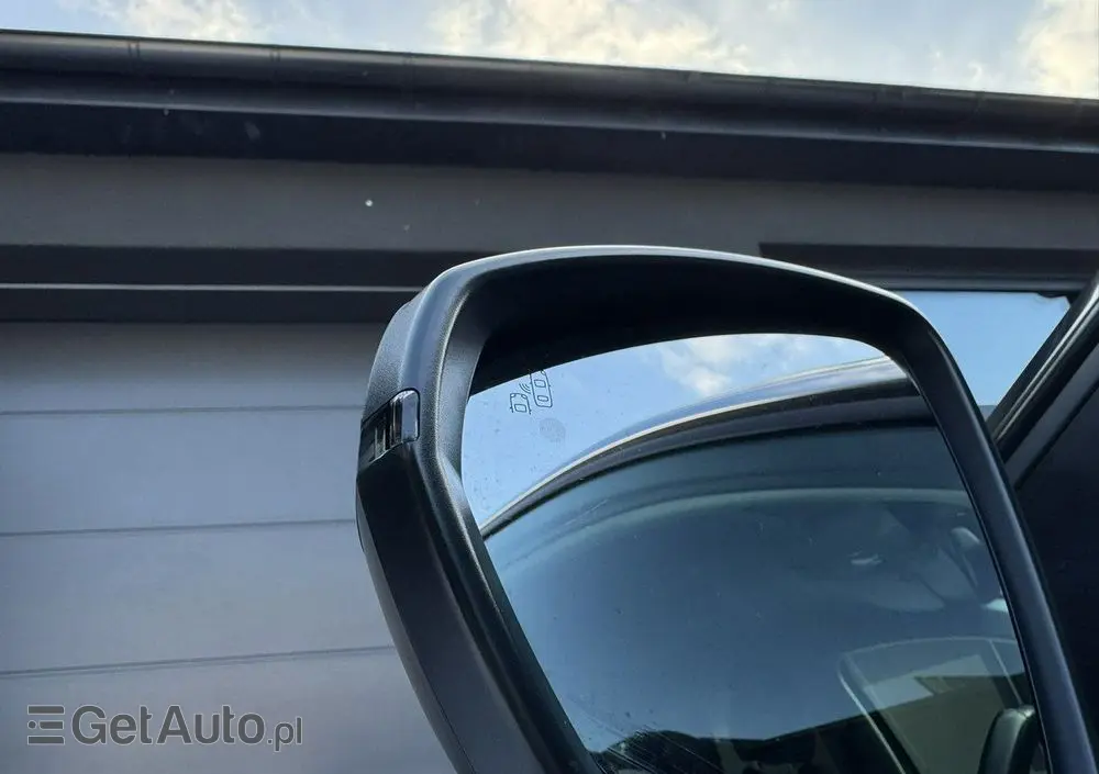 PEUGEOT 3008 1.6 PureTech GPF Allure S&S EAT8