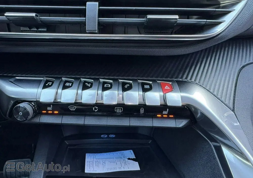 PEUGEOT 3008 1.6 PureTech GPF Allure S&S EAT8