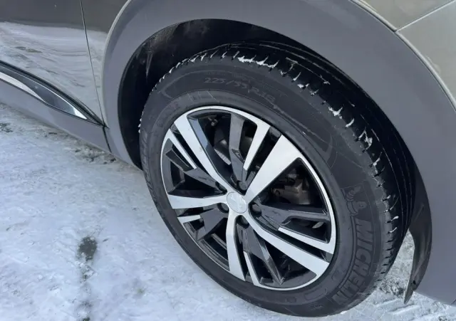 PEUGEOT 3008 1.6 PureTech GPF Allure S&S EAT8