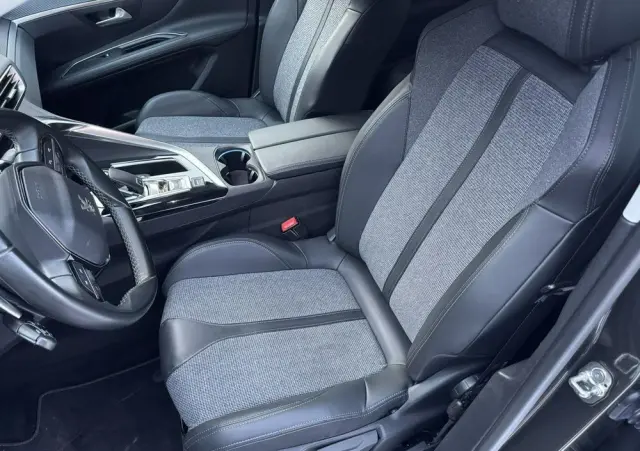 PEUGEOT 3008 1.6 PureTech GPF Allure S&S EAT8