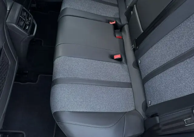 PEUGEOT 3008 1.6 PureTech GPF Allure S&S EAT8