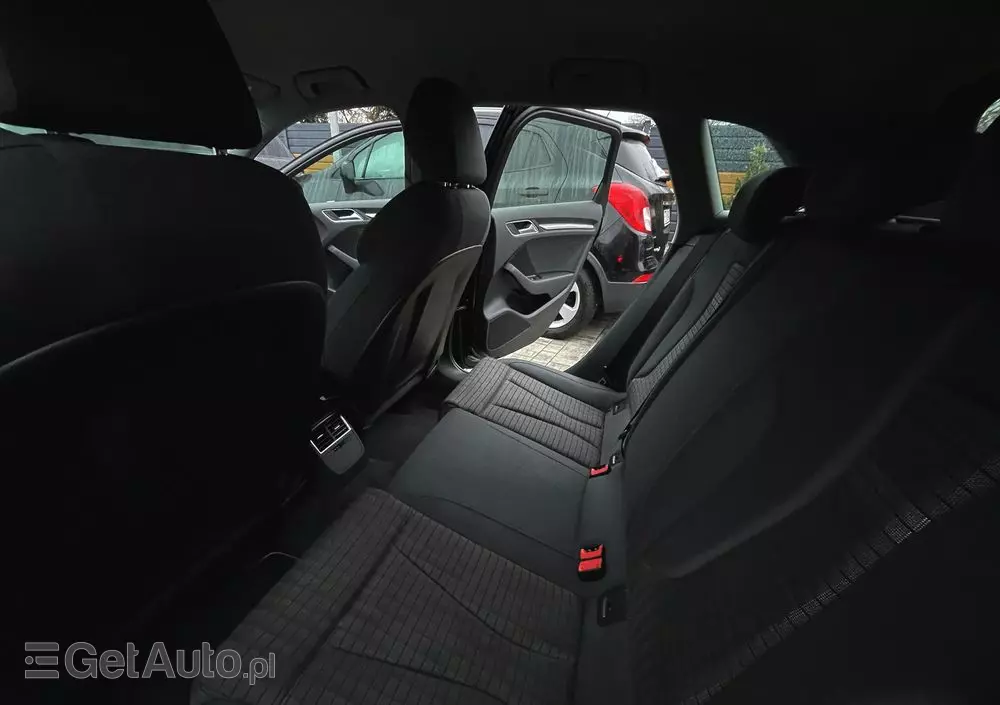 AUDI A3 35 TDI Sportback S tronic S line