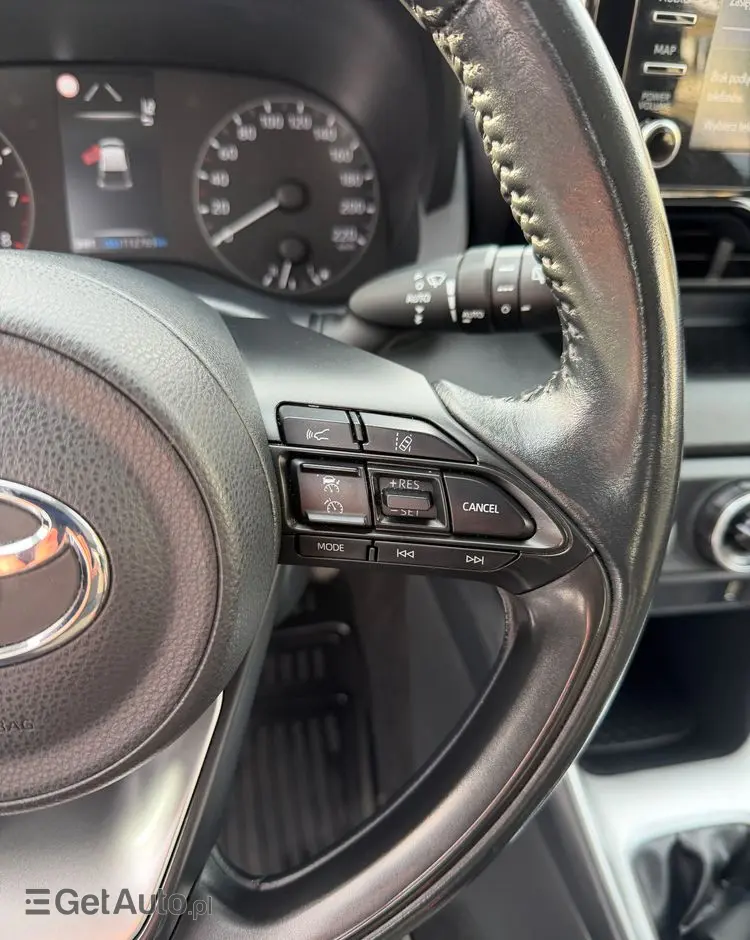 TOYOTA Yaris 1.5 Comfort