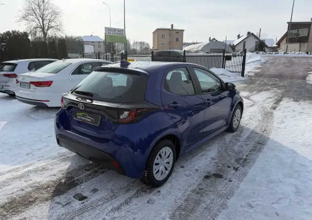 TOYOTA Yaris 1.5 Comfort