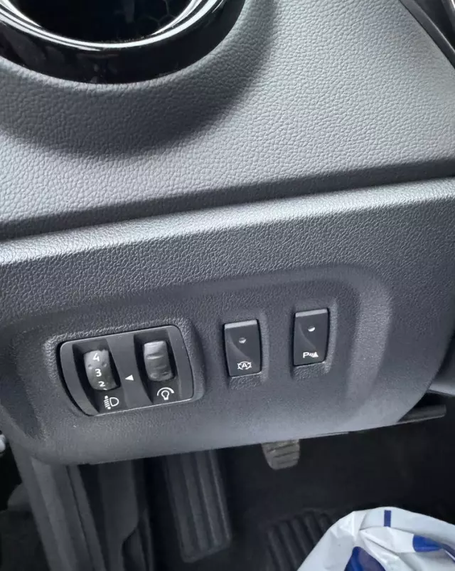 RENAULT Captur (ENERGY) TCe 90 LIMITED