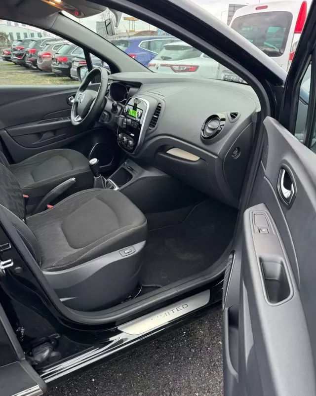 RENAULT Captur (ENERGY) TCe 90 LIMITED