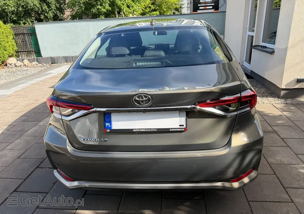 TOYOTA Corolla 1.5 Comfort