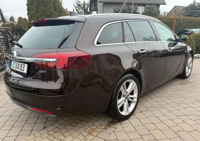 OPEL Insignia 2.0 Business Innovation