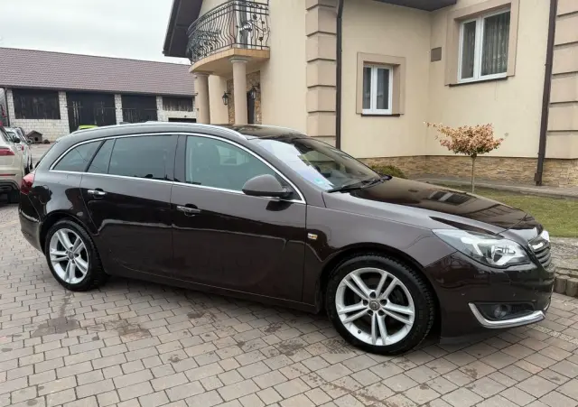 OPEL Insignia 2.0 Business Innovation