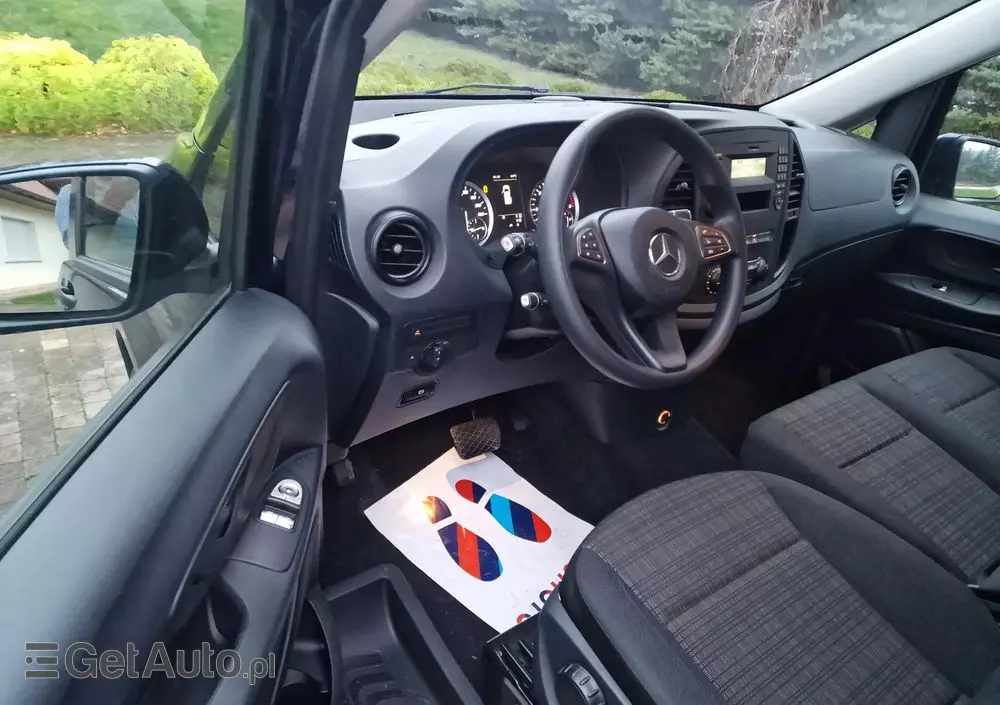 MERCEDES-BENZ Vito 114 CDI Tourer Kompakt HA SELECT