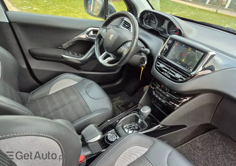 PEUGEOT 2008 1.2 Pure Tech Crossway S&S EAT6