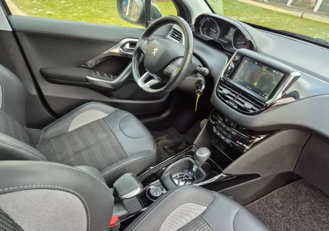 PEUGEOT 2008 1.2 Pure Tech Crossway S&S EAT6