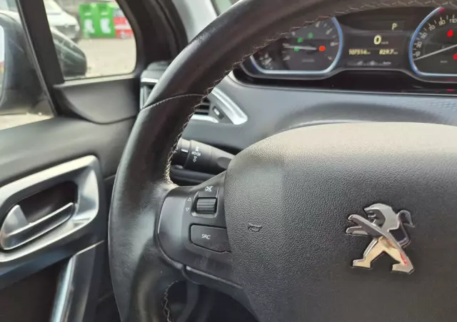 PEUGEOT 2008 1.2 Pure Tech Crossway S&S EAT6