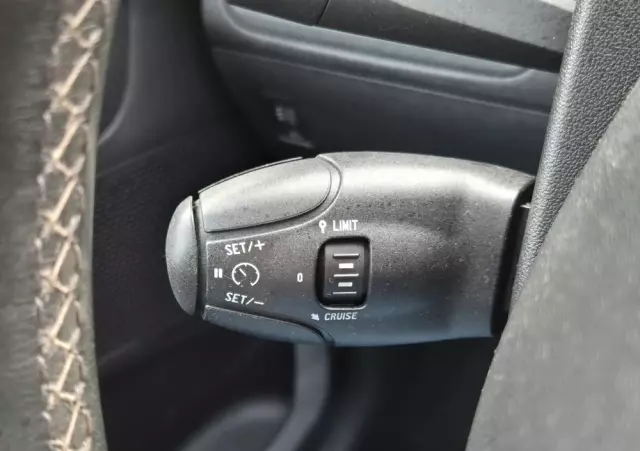 PEUGEOT 2008 1.2 Pure Tech Crossway S&S EAT6