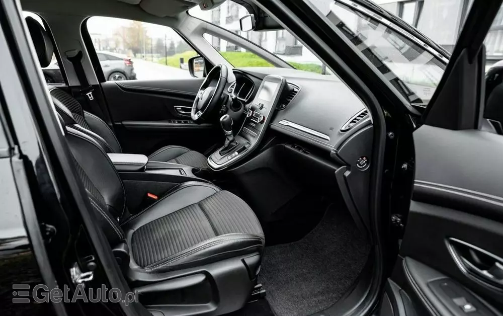 RENAULT Grand Scenic 