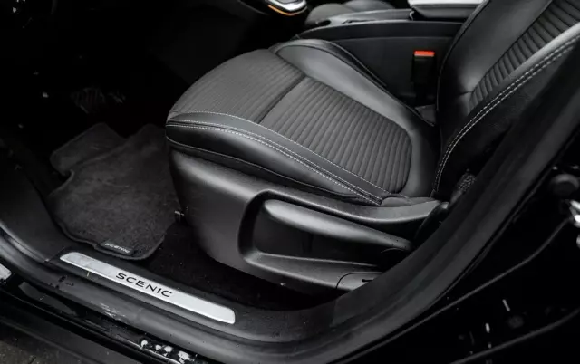 RENAULT Grand Scenic 