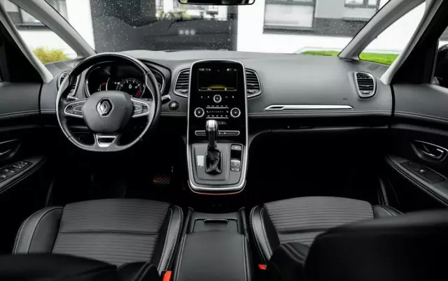 RENAULT Grand Scenic 