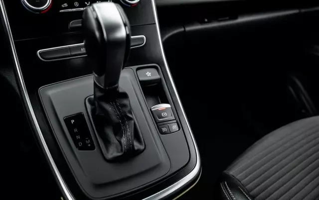 RENAULT Grand Scenic 