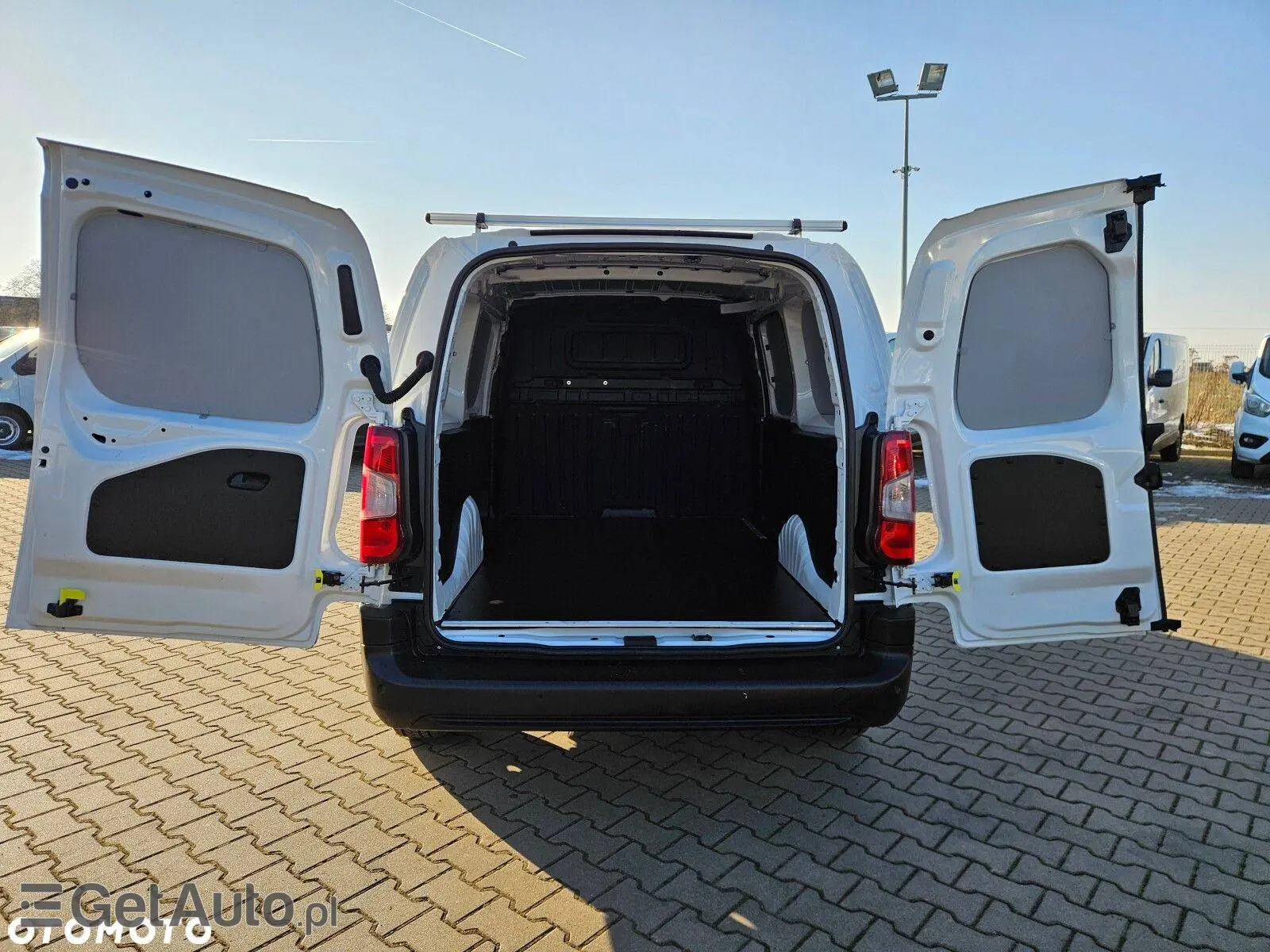 OPEL Combo Extra Long 75kWh