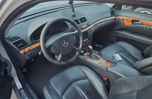 MERCEDES-BENZ Klasa E 