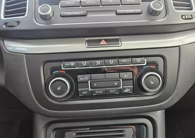 VOLKSWAGEN Sharan 1.4 TSI Blue Motion Style