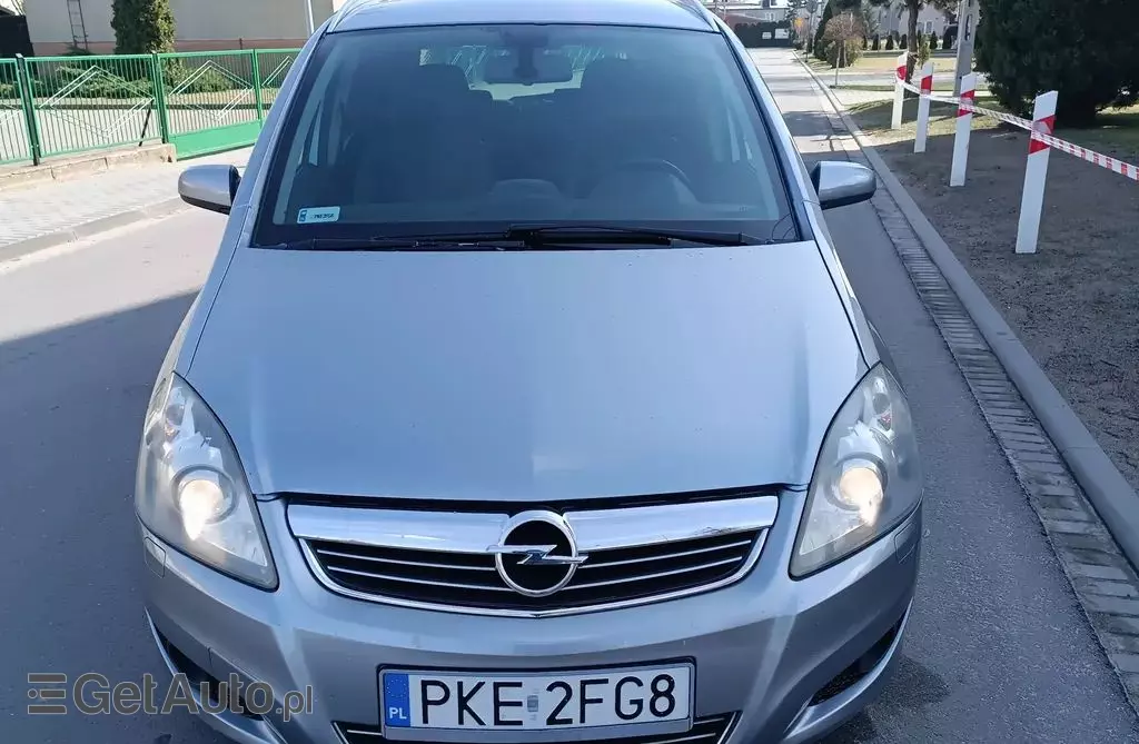 OPEL Zafira 