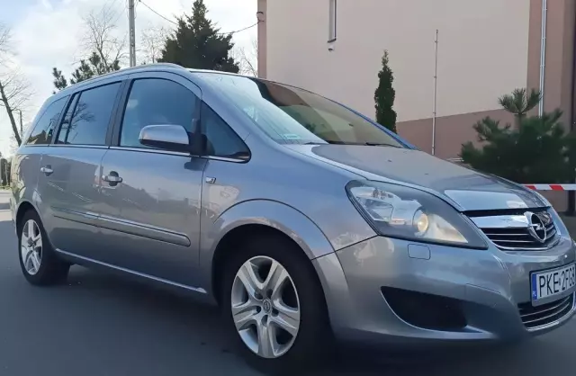 OPEL Zafira 